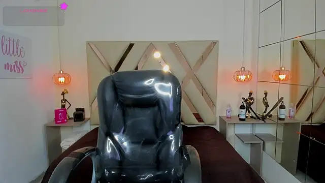 Anyelo Twink online show from 15, 6, 2026