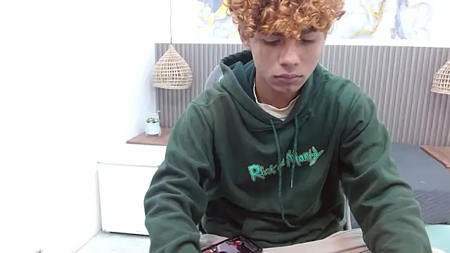 Anyelo Twink online show from 13, 2, 2026