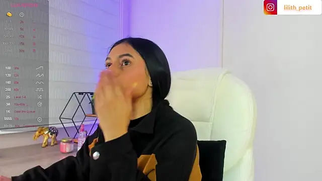 lilith petit  online show from 15, 4, 2026