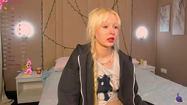 AdeleSilvy online show from 13, 4, 2026