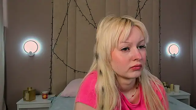 Snapshot of AdeleSilvy chatting on 6, 5, 2026 AdeleSilvy online show from 6, 5, 2026