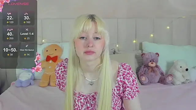 Snapshot of AdeleSilvy chatting on 6, 6, 2026 AdeleSilvy online show from 6, 6, 2026