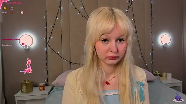 Snapshot of AdeleSilvy chatting on 2, 5, 2026 AdeleSilvy online show from 2, 5, 2026