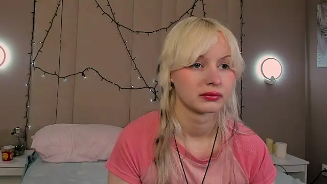 AdeleSilvy online show from 4, 3, 2026