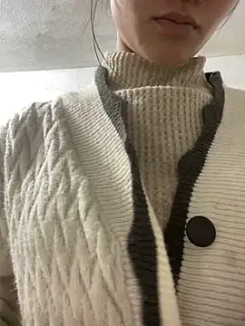 Juhi-beo online show from 7, 2, 2026