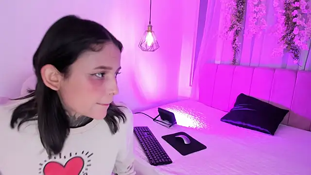 nicky bonny18 online show from 3, 3, 2026