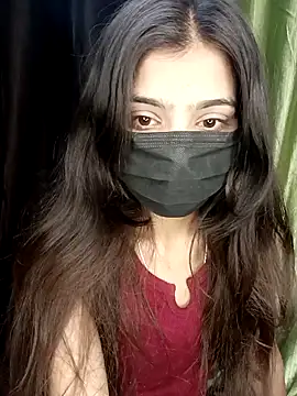 hotyjiyaaaa online show from 3, 3, 2026