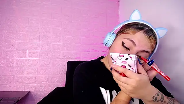 Dominic Queen1126 online show from 5, 2, 2026