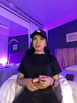 Little Lexyy online show from 18, 7, 2026