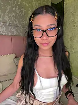 Little Lexyy online show from 21, 6, 2026