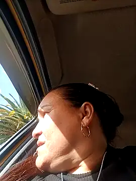 lee hot online show from 12, 2, 2026