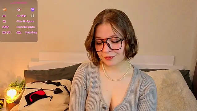 Next2Marie online show from 4, 4, 2026