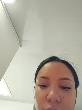 soffi joness23 online show from 20, 4, 2026