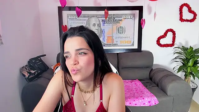 LucianaMoreau online show from 18, 2, 2026