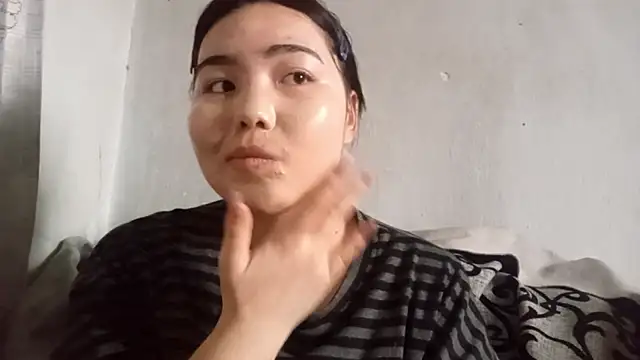 MollyAsian online show from 16, 2, 2026