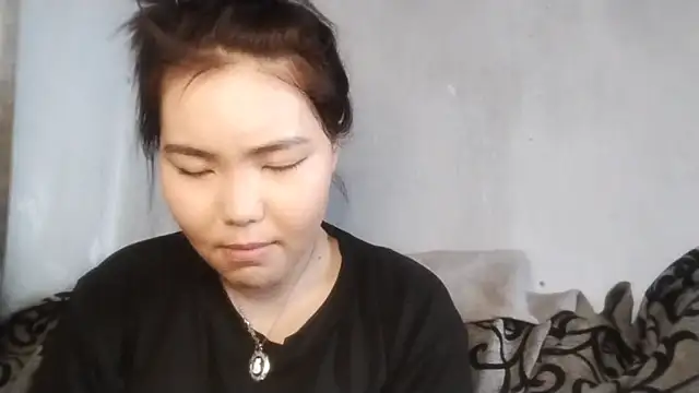 MollyAsian online show from 28, 2, 2026