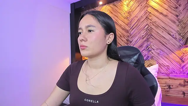 mia slora online show from 11, 7, 2026