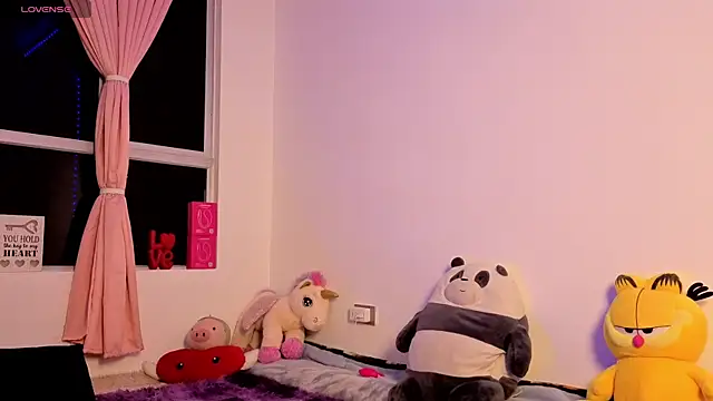 Maiky Cooper01 online show from 13, 4, 2026