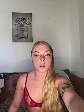 Bayleighjohnson18 online show from 13, 5, 2026
