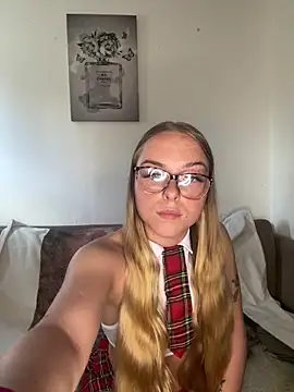 Bayleighjohnson18 online show from 14, 5, 2026