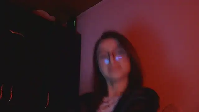 Snapshot of OriannaWolf chatting on 4, 3, 2026 OriannaWolf online show from 4, 3, 2026