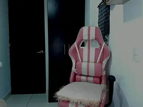 Alicia wings online show from 4, 4, 2026