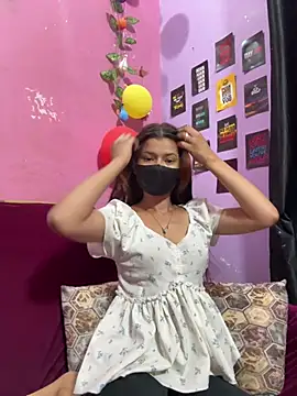 MissHermione2 online show from 17, 4, 2026