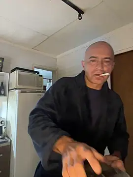Snapshot of dogfrota chatting on 1, 6, 2026 dogfrota online show from 1, 6, 2026