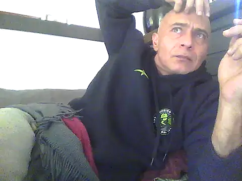 Snapshot of dogfrota chatting on 2, 6, 2026 dogfrota online show from 2, 6, 2026