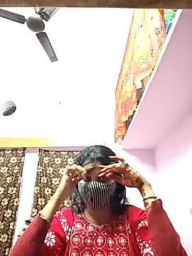 Priyaji7575 online show from 13, 1, 2026