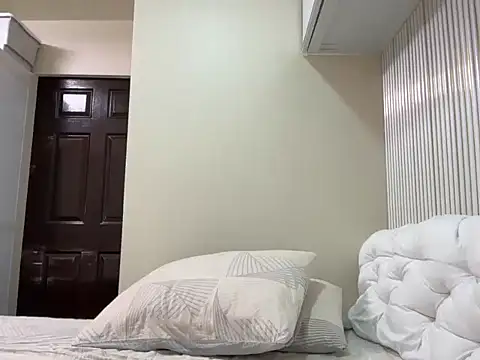 hyacinth30 online show from 12, 2, 2026