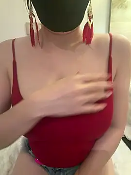 Snapshot of Mia-zhan chatting on 5, 5, 2026 Mia-zhan online show from 5, 5, 2026
