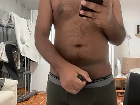 crazygu14456 online show from 27, 2, 2026