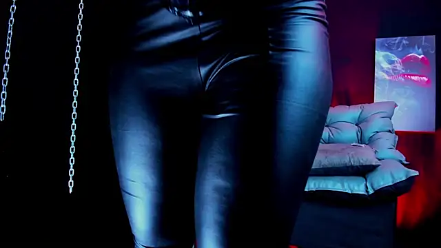 LucyStonne online show from 1, 4, 2026