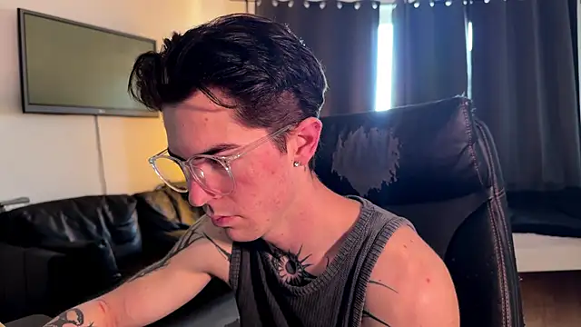 LiamFoster online show from 22, 4, 2026