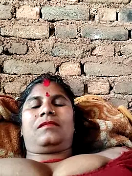 Hot di97 online show from 10, 4, 2026