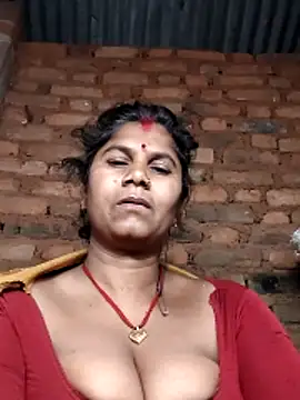 Hot di97 online show from 10, 4, 2026