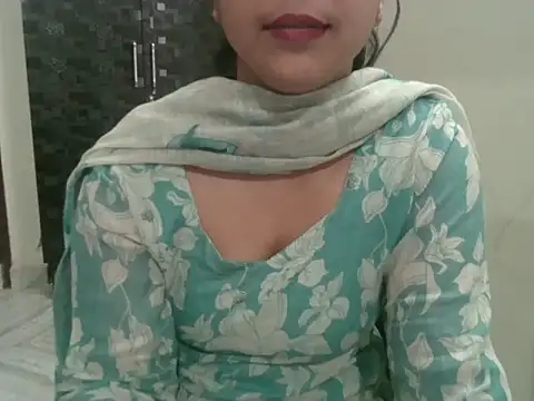 Snapshot of Adaa7 chatting on 8, 5, 2026 Adaa7 online show from 8, 5, 2026