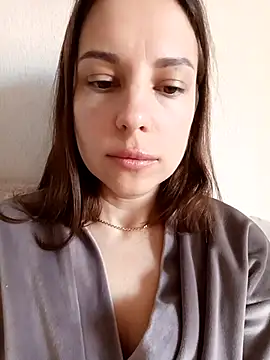 Snapshot of She-Moon chatting on 27, 4, 2026 She-Moon online show from 27, 4, 2026