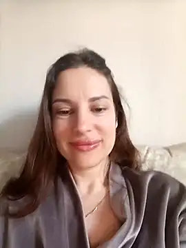 Snapshot of She-Moon chatting on 5, 5, 2026 She-Moon online show from 5, 5, 2026
