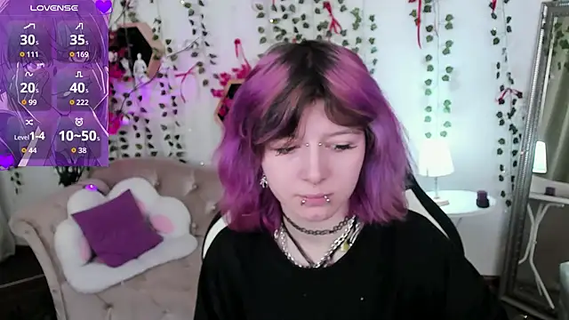 Ashley Veil online show from 17, 4, 2026