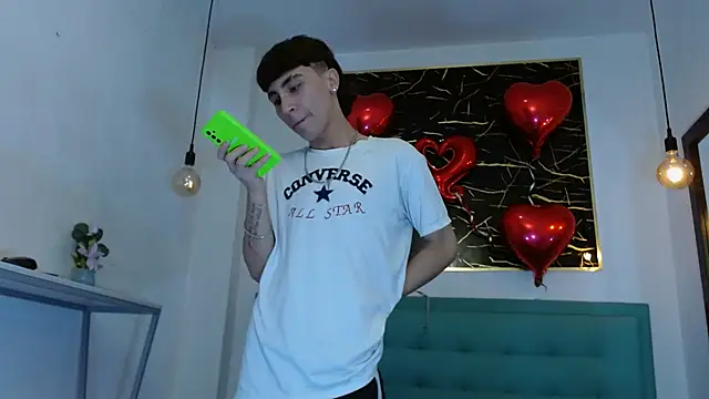 XanderGrey8 online show from 18, 2, 2026