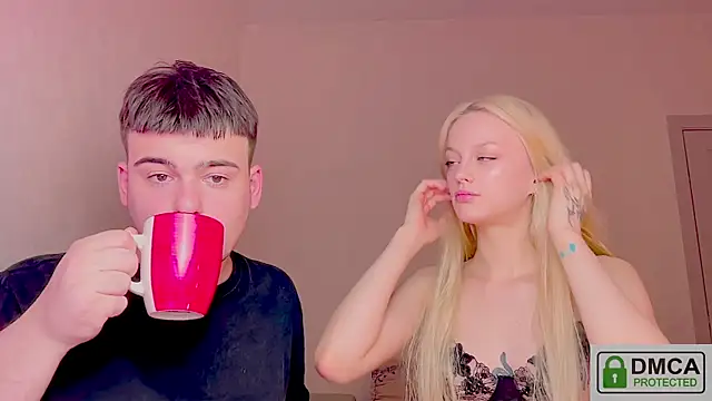 your molly mark  online show from 17, 4, 2026