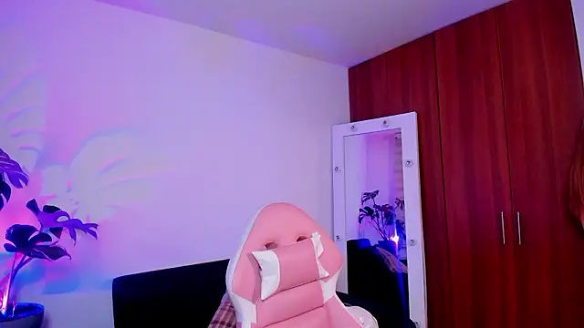 babypeach 1 online show from 9, 3, 2026