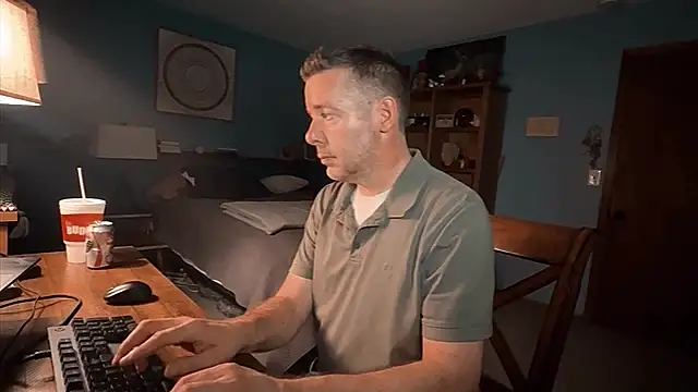 chrisw8140 online show from 19, 7, 2026