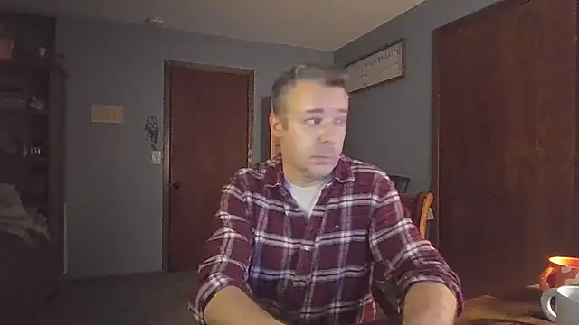 chrisw8140 online show from 15, 4, 2026