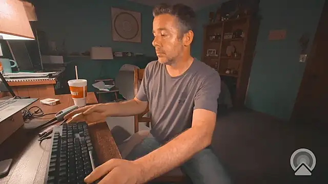 chrisw8140 online show from 13, 7, 2026