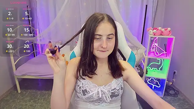 KiraDuvall online show from 6, 6, 2026