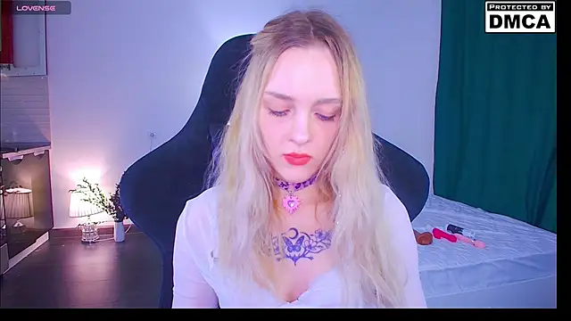 Snapshot of sailormoon666_ chatting on 17, 6, 2026 sailormoon666 online show from 17, 6, 2026