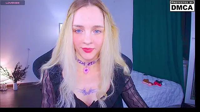 Snapshot of sailormoon666_ chatting on 21, 6, 2026 sailormoon666 online show from 21, 6, 2026